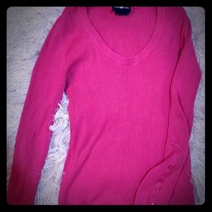 Scoop neck sweater with buttons on sleeve